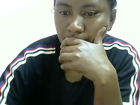 Snapshot of cutybigass chatting on January 16, 8:22 am cutybigass online show from January 16, 8:22 am