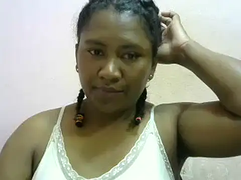 Snapshot of cutybigass chatting on January 22, 6:20 am cutybigass online show from January 22, 6:20 am
