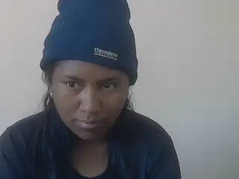 Snapshot of cutybigass chatting on June 28, 7:03 am cutybigass online show from June 28, 7:03 am
