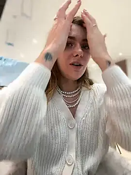 MariiD online show from December 30, 11:15 am