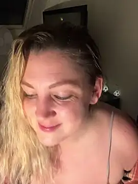 Snapshot of Anna_Alexa chatting on December 9, 9:58 pm Anna Alexa online show from December 9, 9:58 pm