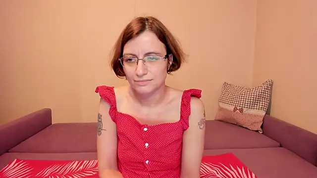 MarilynDream online show from November 12, 7:03 pm