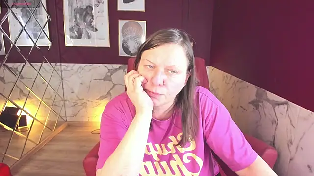 KellyPerfection online show from April 4, 8:23 am