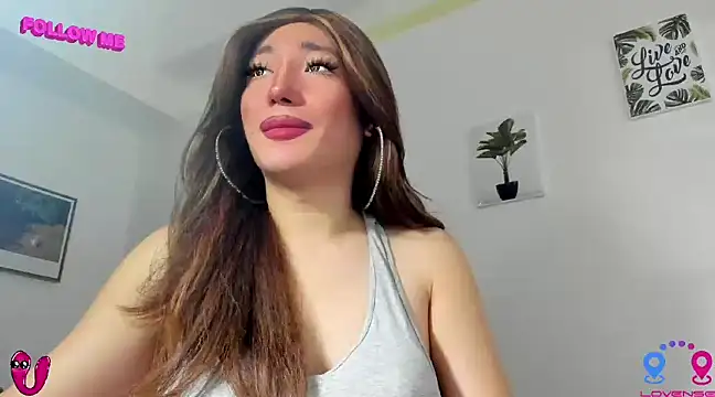 Snapshot of hottycrishina chatting on January 18, 2:03 am hottycrishina online show from January 18, 2:03 am