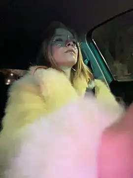 Snapshot of AnastasiaAniess chatting on December 20, 4:31 am AnastasiaAniess online show from December 20, 4:31 am