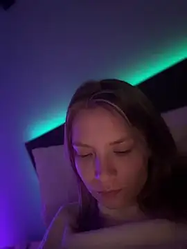 Snapshot of AnastasiaAniess chatting on January 4, 9:52 pm AnastasiaAniess online show from January 4, 9:52 pm