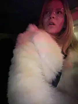 Snapshot of AnastasiaAniess chatting on January 6, 5:41 am AnastasiaAniess online show from January 6, 5:41 am