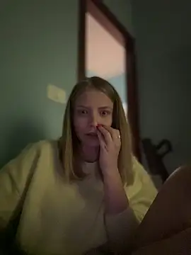 Snapshot of AnastasiaAniess chatting on February 9, 7:41 pm AnastasiaAniess online show from February 9, 7:41 pm