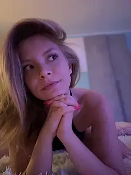 Snapshot of AnastasiaAniess chatting on February 13, 9:49 pm AnastasiaAniess online show from February 13, 9:49 pm