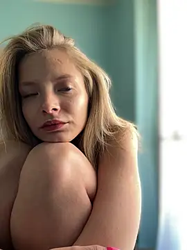 Snapshot of AnastasiaAniess chatting on February 15, 2:55 pm AnastasiaAniess online show from February 15, 2:55 pm