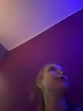 Snapshot of AnastasiaAniess chatting on March 1, 9:04 pm AnastasiaAniess online show from March 1, 9:04 pm