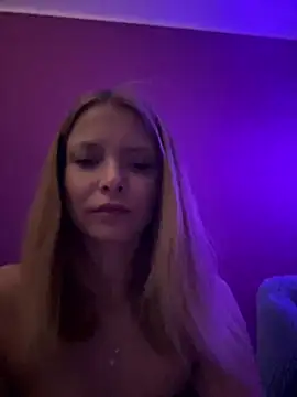 Snapshot of AnastasiaAniess chatting on March 3, 6:33 pm AnastasiaAniess online show from March 3, 6:33 pm