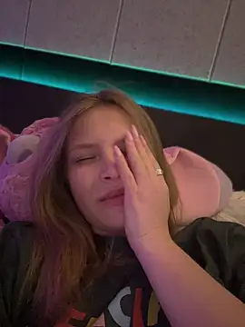 Snapshot of AnastasiaAniess chatting on March 16, 12:01 am AnastasiaAniess online show from March 16, 12:01 am