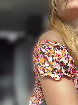 AnastasiaAniess online show from April 20, 9:23 am