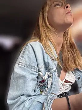 AnastasiaAniess online show from April 21, 10:21 am