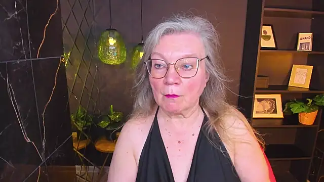 NataliMellow online show from May 24, 1:05 pm