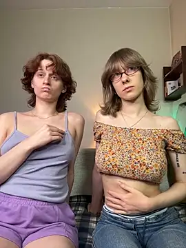 Jitoon Exe online show from March 8, 10:46 pm