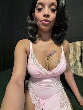 Rakiyahcharms online show from June 6, 1:16 pm