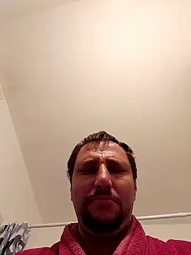 Snapshot of Miki20677 chatting on February 12, 6:40 pm Miki20677 online show from February 12, 6:40 pm