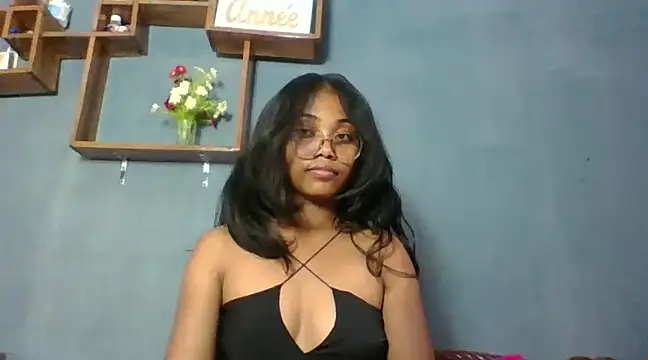 Snapshot of naya86 chatting on January 8, 11:10 am naya86 online show from January 8, 11:10 am