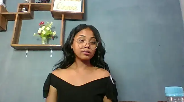 Snapshot of naya86 chatting on January 16, 8:22 am naya86 online show from January 16, 8:22 am