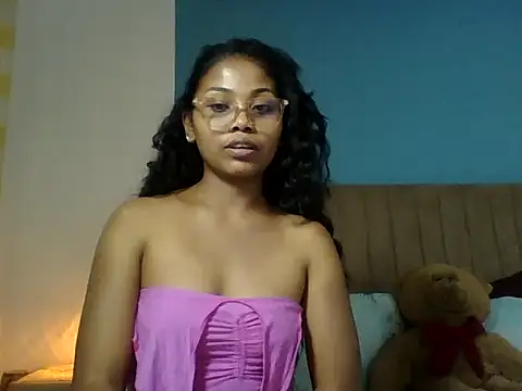 Snapshot of naya86 chatting on October 22, 11:54 am naya86 online show from October 22, 11:54 am