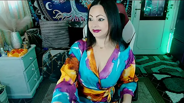 Snapshot of indica_me chatting on September 12, 5:18 am indica me online show from September 12, 5:18 am