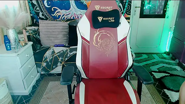 Snapshot of indica_me chatting on September 21, 5:42 am indica me online show from September 21, 5:42 am