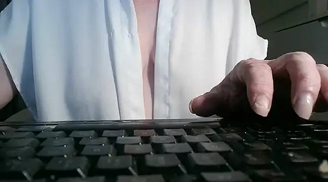 heidi60 online show from February 16, 2:32 pm