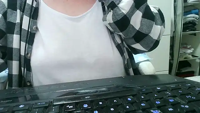 heidi60 online show from October 10, 6:40 pm