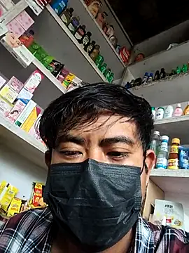 Yomo12345677 online show from November 2, 6:49 am