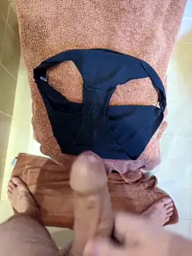 Snapshot of domjoab chatting on February 18, 1:11 pm domjoab online show from February 18, 1:11 pm