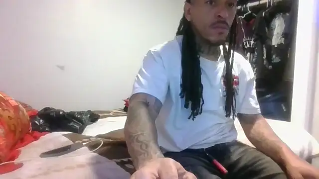 Snapshot of BigWayneBabyXXX chatting on May 11, 3:23 am BigWayneBabyXXX online show from May 11, 3:23 am