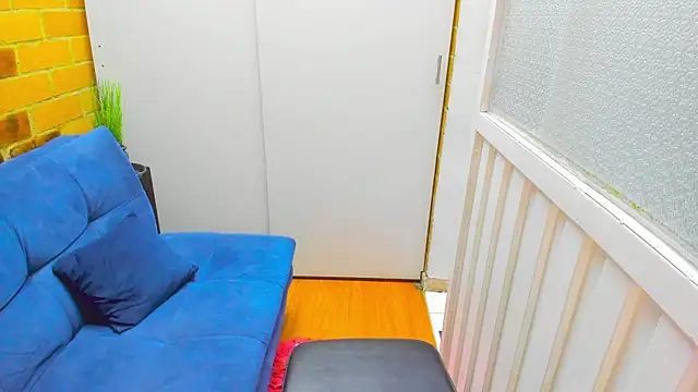 Snapshot of Penelope47 chatting on December 7, 7:10 pm Penelope47 online show from December 7, 7:10 pm