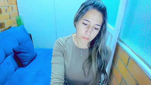 Snapshot of Penelope47 chatting on December 13, 9:30 pm Penelope47 online show from December 13, 9:30 pm