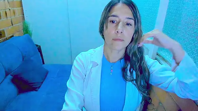 Snapshot of Penelope47 chatting on December 23, 10:23 pm Penelope47 online show from December 23, 10:23 pm