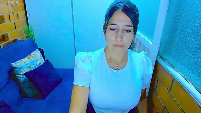 Snapshot of Penelope47 chatting on January 13, 10:24 pm Penelope47 online show from January 13, 10:24 pm