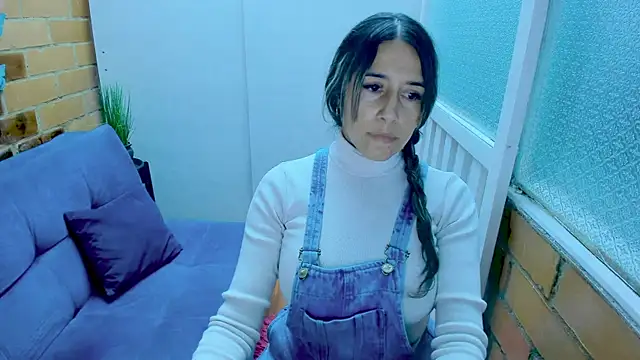 Snapshot of Penelope47 chatting on March 5, 8:42 pm Penelope47 online show from March 5, 8:42 pm