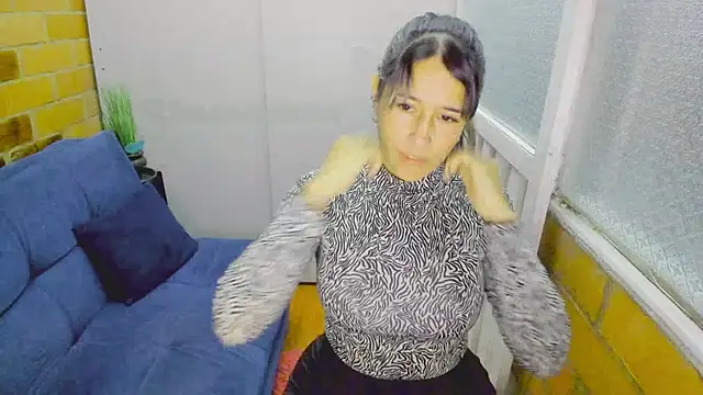 Snapshot of Penelope47 chatting on March 21, 7:24 pm Penelope47 online show from March 21, 7:24 pm