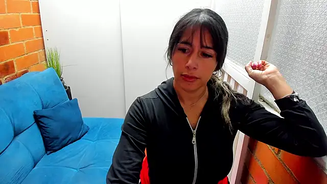 Snapshot of Penelope47 chatting on September 11, 6:52 pm Penelope47 online show from September 11, 6:52 pm