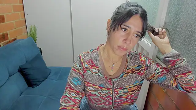 Snapshot of Penelope47 chatting on October 24, 6:48 pm Penelope47 online show from October 24, 6:48 pm