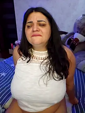 littleRikka online show from April 18, 7:58 pm