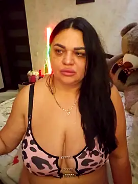 littleRikka online show from April 22, 6:09 pm