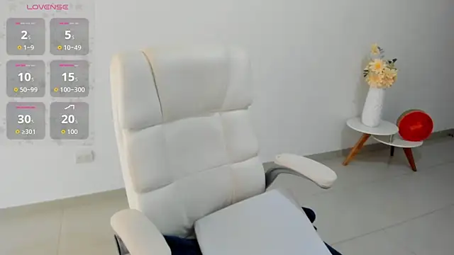 renata t  online show from October 25, 11:07 am