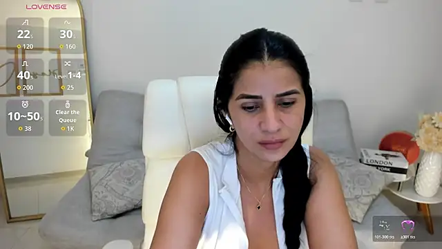 renata t  online show from July 25, 10:35 am
