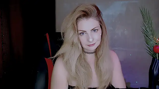 Snapshot of Eleonores chatting on October 29, 5:10 am Eleonores online show from October 29, 5:10 am