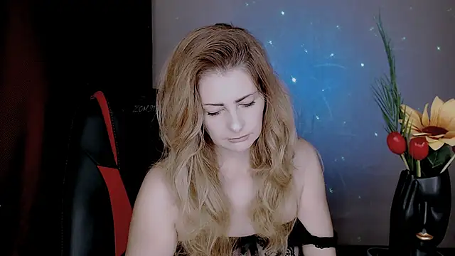 Snapshot of Eleonores chatting on November 10, 5:17 am Eleonores online show from November 10, 5:17 am