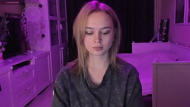 Snapshot of MaryDreaminess chatting on January 19, 8:41 pm MaryDreaminess online show from January 19, 8:41 pm