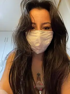 White-Petite online show from May 20, 6:14 pm