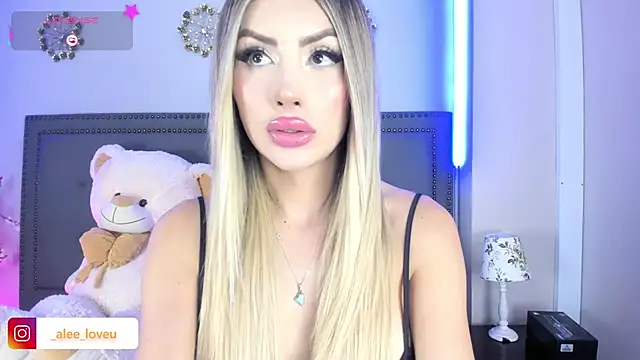 Snapshot of ale_lovee chatting on October 30, 1:29 am ale lovee online show from October 30, 1:29 am